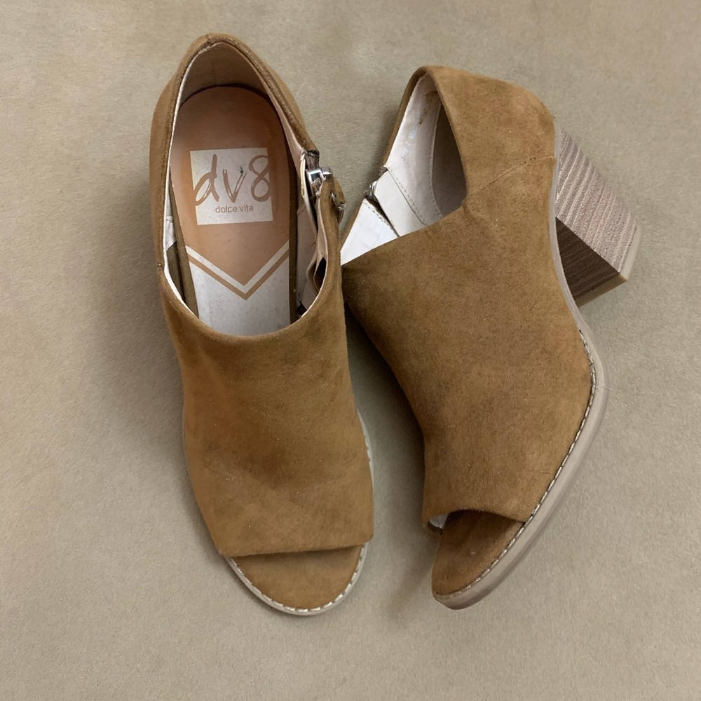 dv8 peep toe booties